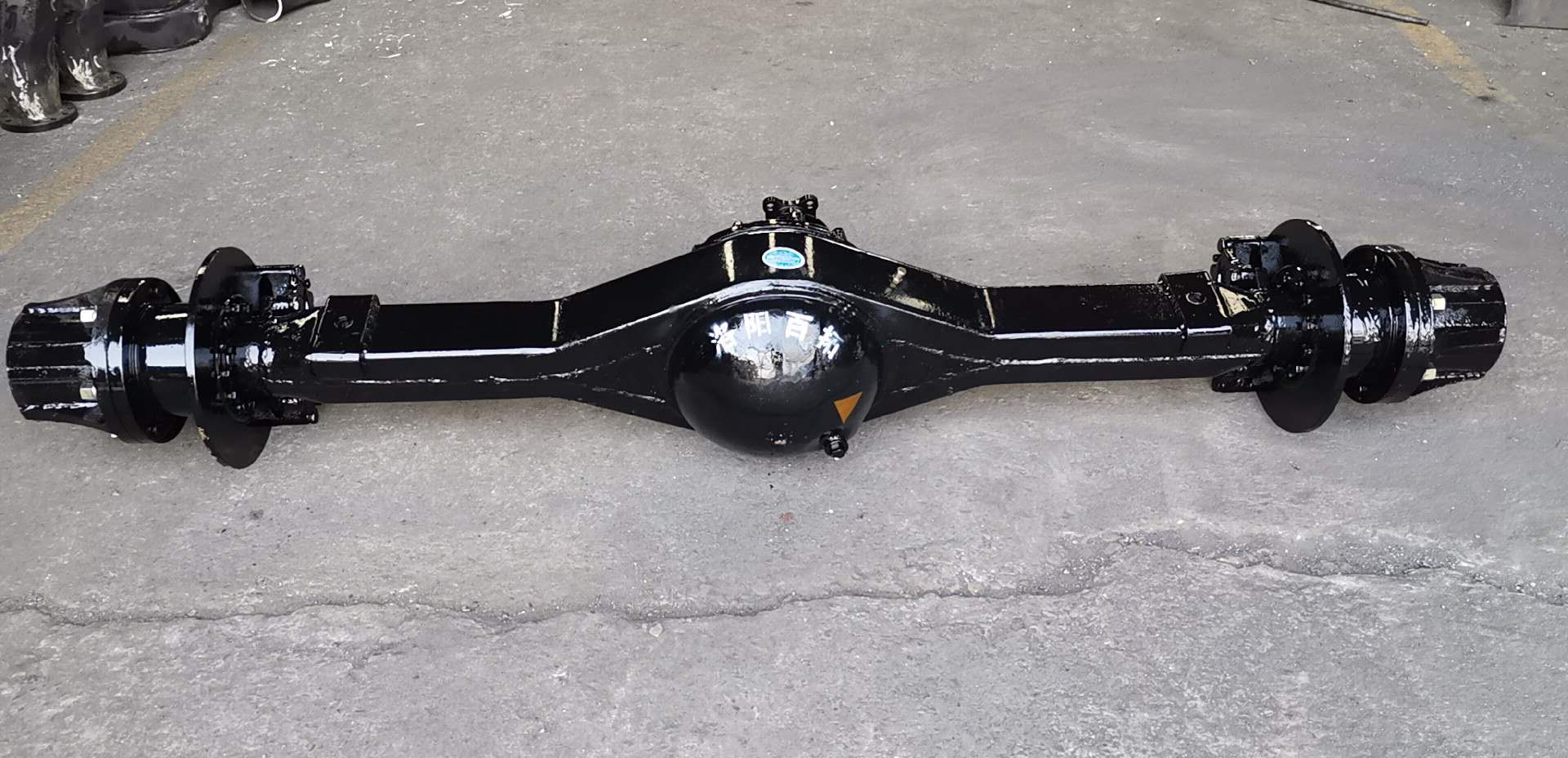 汽車(chē)后橋對車(chē)輛行駛安全很重要